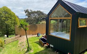 Libelle - Peaceful, Secluded Luxury With Abundant Wildlife And Seasonal Water Views, On 3 Private Acres In Daylesford