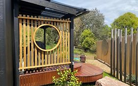 Libelle - Peaceful, Secluded Luxury With Abundant Wildlife And Seasonal Water Views, On 3 Private Acres In Daylesford